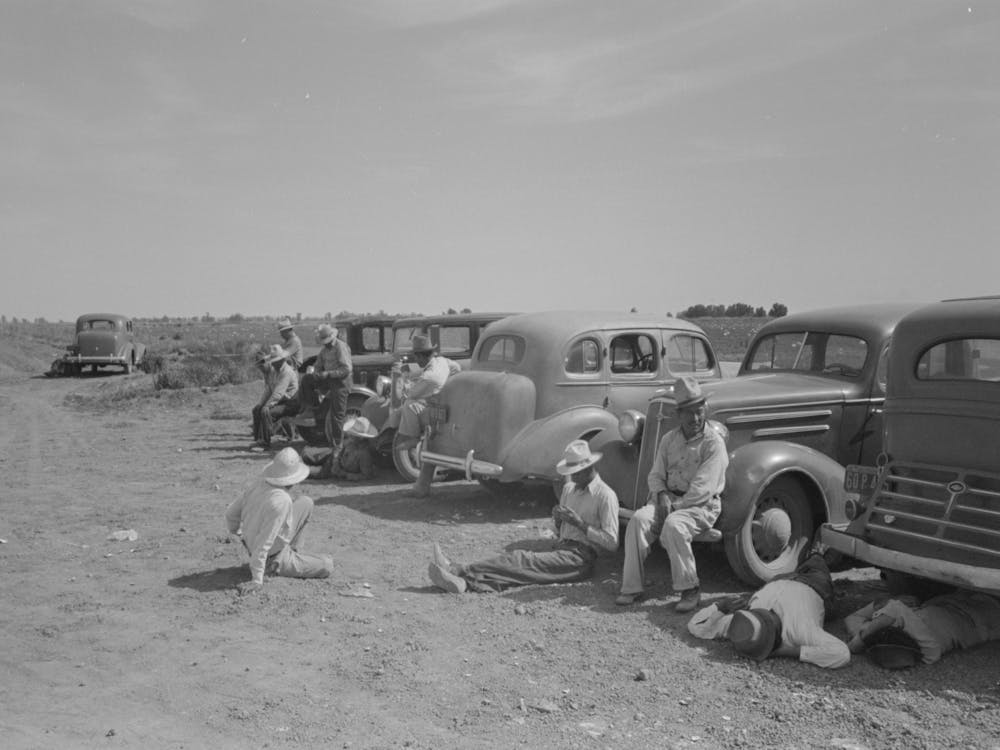 Imperial County, California, Landarbeiter während der Mittagspause von Russell Lee