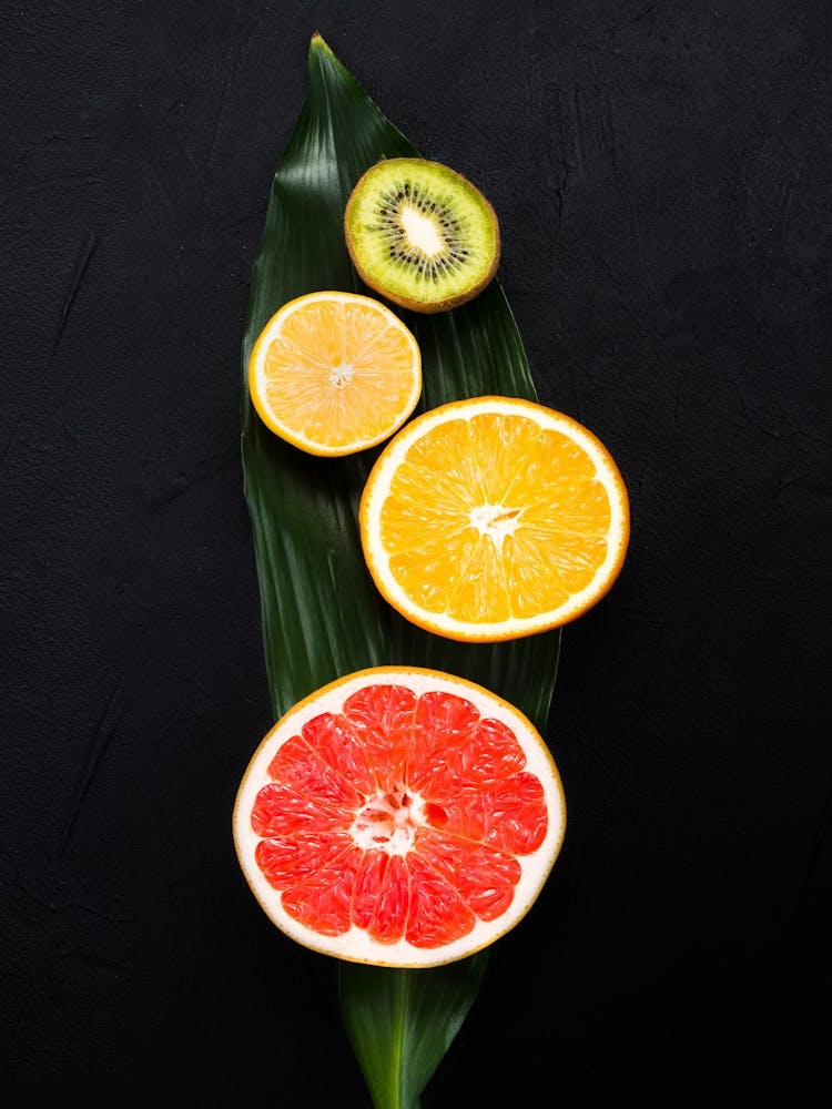 Tropical fruits: kiwi, tangerine, orange, grapefruit — Food kitchen poster/blackboard, photo art