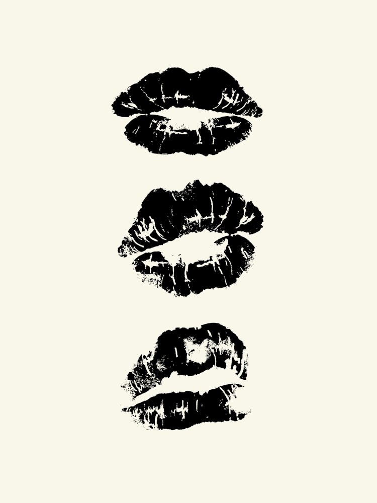 Kiss Lips Black