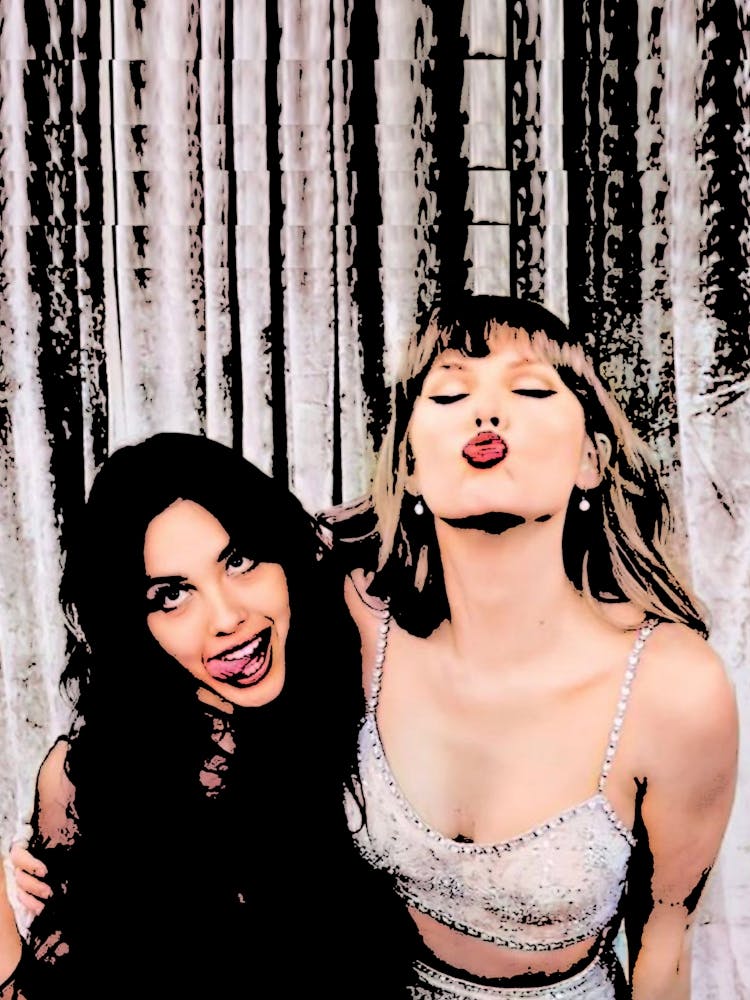Olivia Rodrigo And Taylor Swift