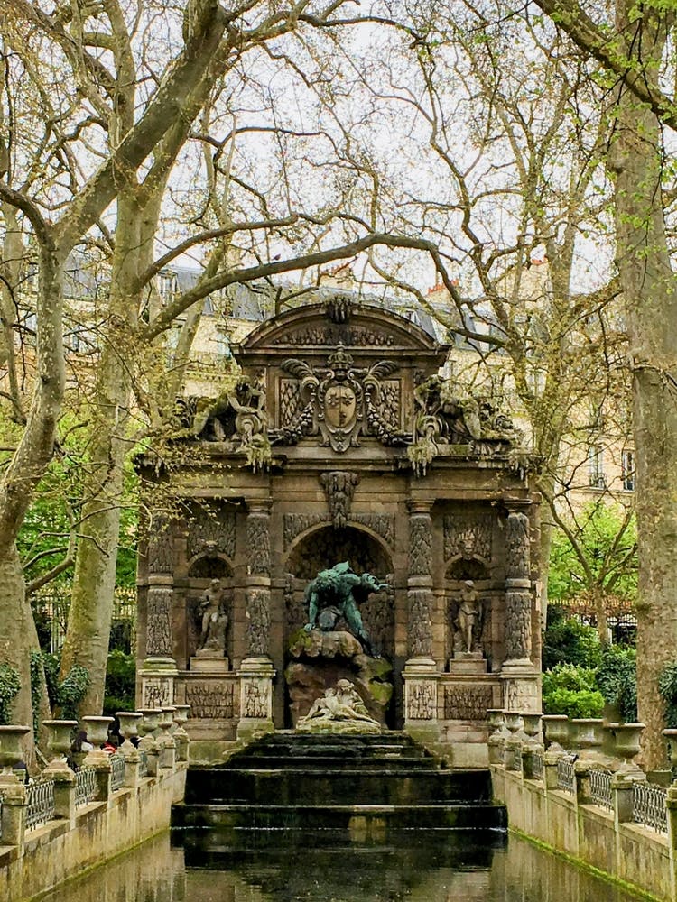Fontaine de Médicis (Paris Series)