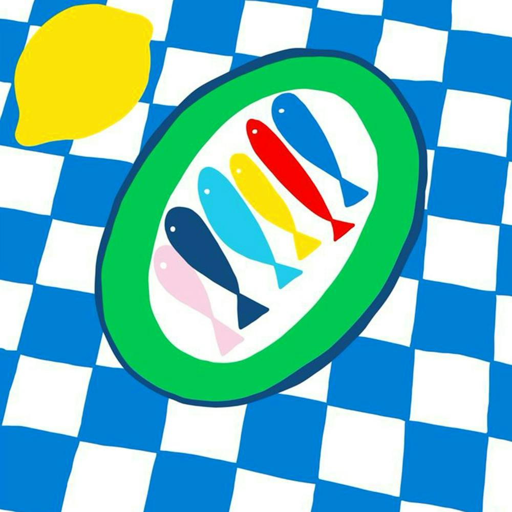 Fisch Auf Einem Karierten Tisch
