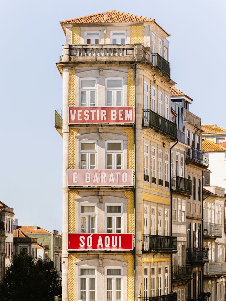 Portuguese Architecture in Porto | Colorful Travel Photography