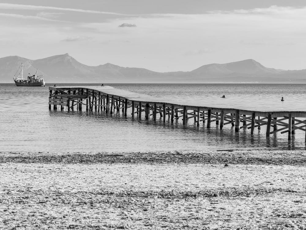 Pier Schwarz und Weiß Spanien
