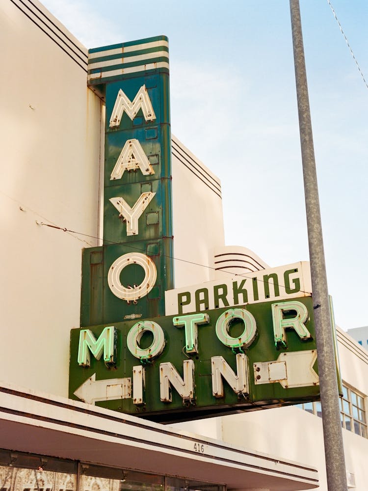 Tulsa Mayo Motor Inn on Film