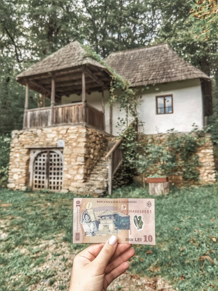 A bridge between history and currency.