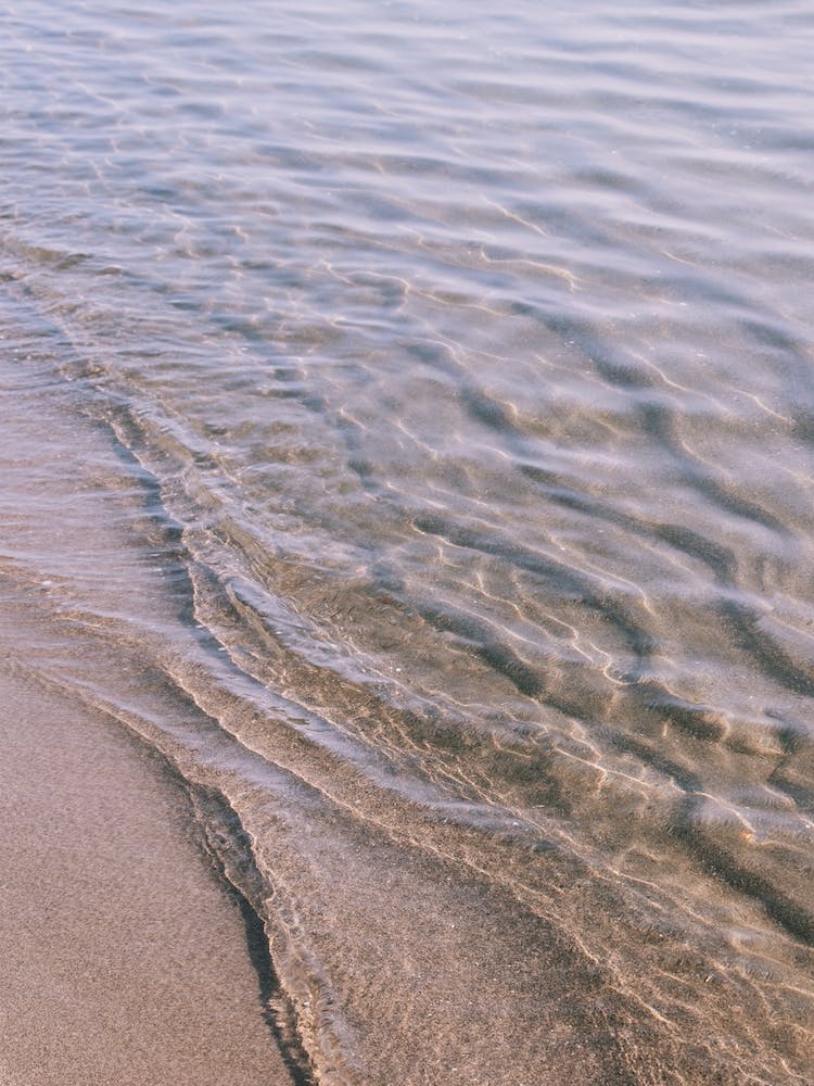 Pastel Ocean Ripples