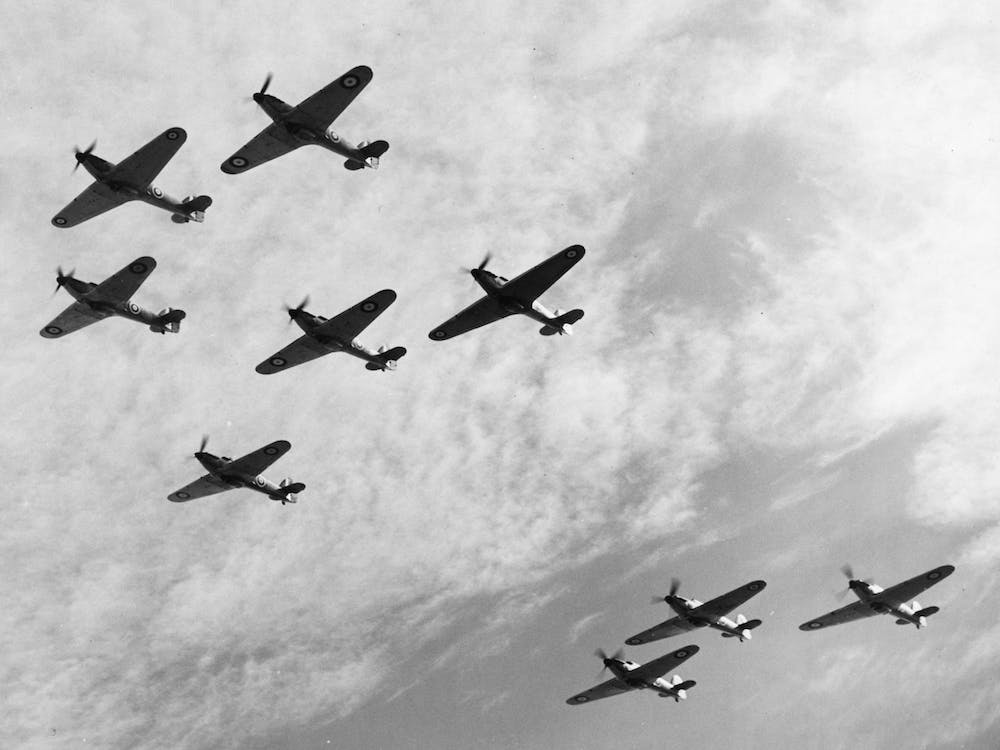 Eine Formation von Hawker Hurricane Jägern Oktober 1940