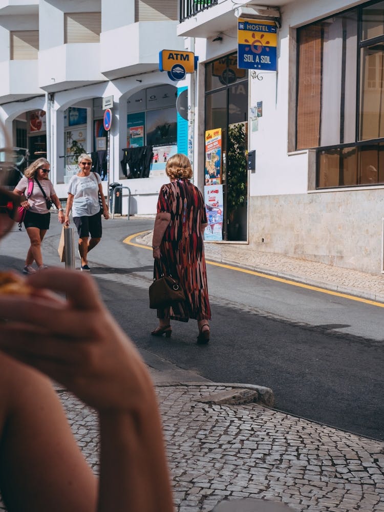 The Golden Girl, Lagos, Portugal